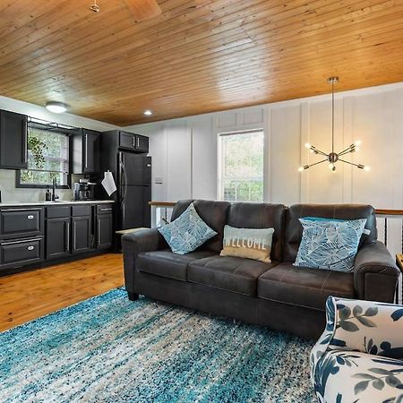 Bare Feet Bungalow -Close To Beach & Dog Friendly Gulfport Exteriör bild
